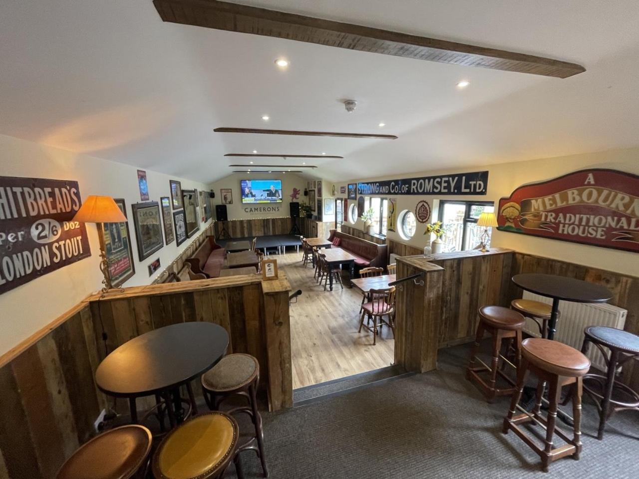 The Windsor Trooper Pub & Inn Экстерьер фото