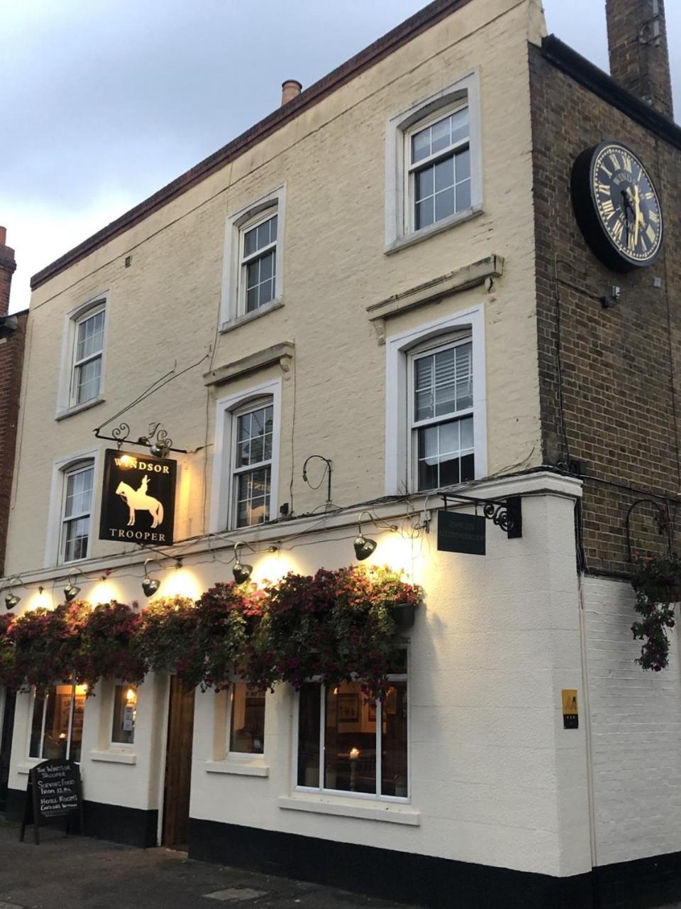 The Windsor Trooper Pub & Inn Экстерьер фото