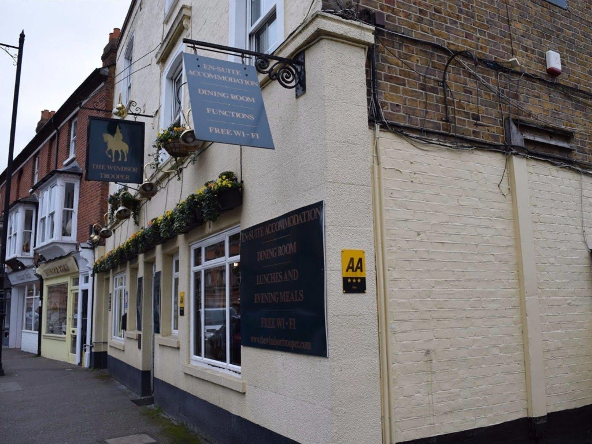 The Windsor Trooper Pub & Inn Экстерьер фото